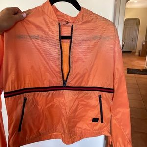 Foray golf orange wind breaker womens size small
